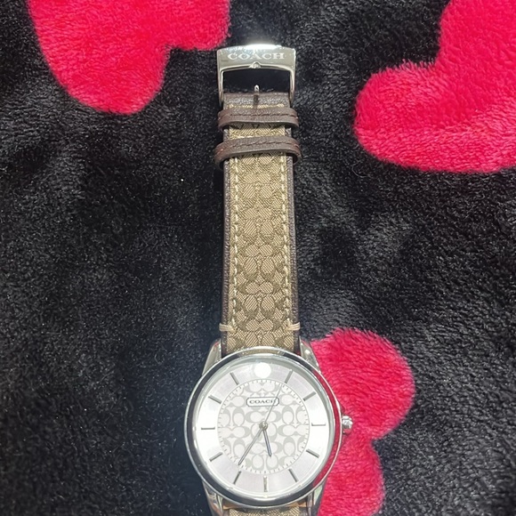 Coach Watch. Leather Brown Logo - Picture 7 of 7